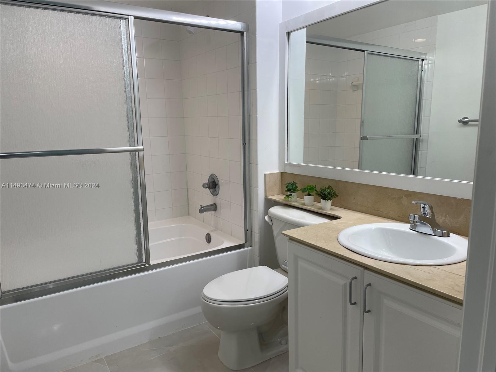 Listing Photo 11