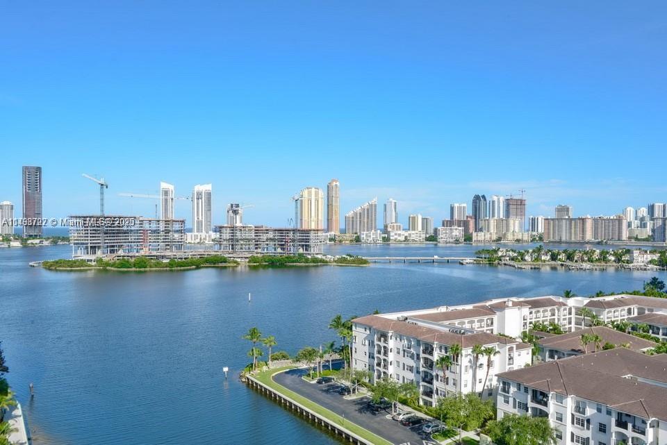 Apartamento en Venta en Aventura, FL