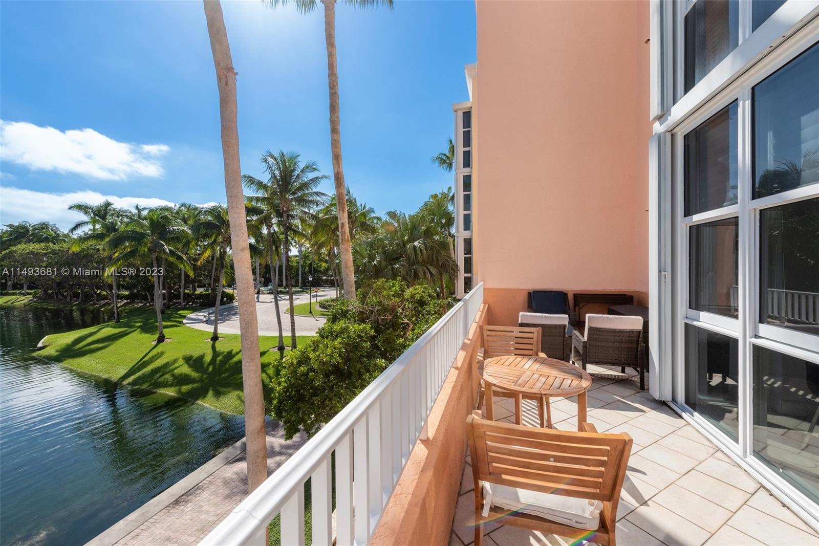 737 Crandon Blvd #202, Key Biscayne, Florida image 5