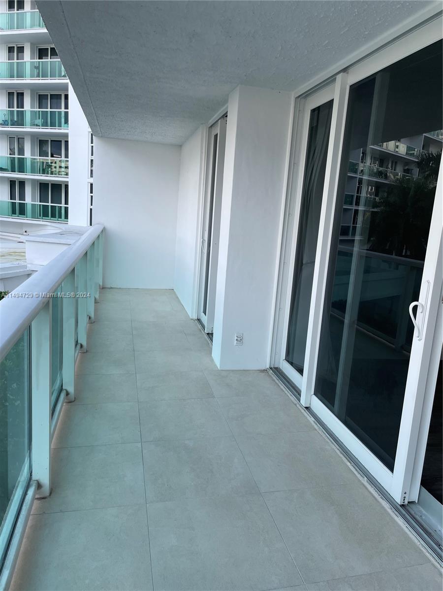 100 Bayview Dr #229, Sunny Isles Beach, Florida image 8