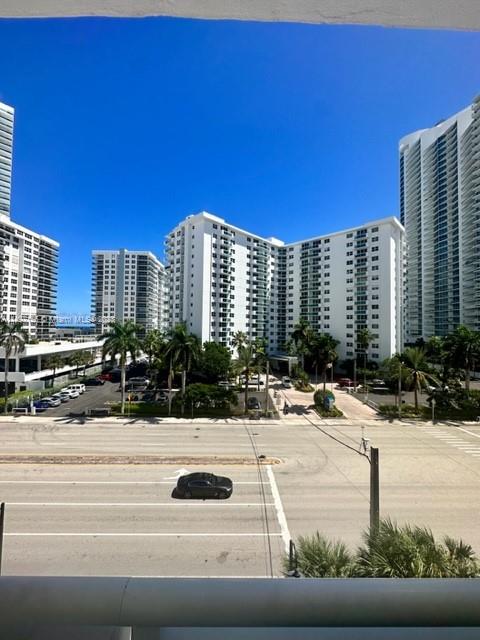 3000 S Ocean Dr #422, Hollywood, Florida image 3