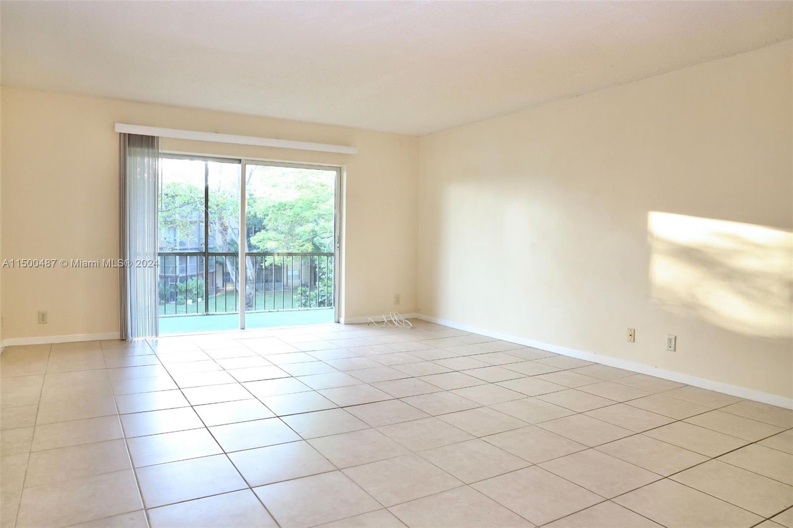 listing main picture
