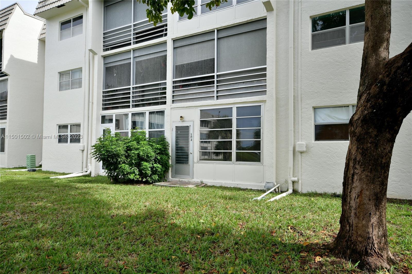 8280 Sunrise Lakes Blvd #103, Sunrise, Florida image 29