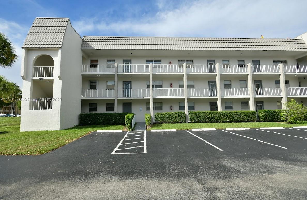 8280 Sunrise Lakes Blvd #103, Sunrise, Florida image 30