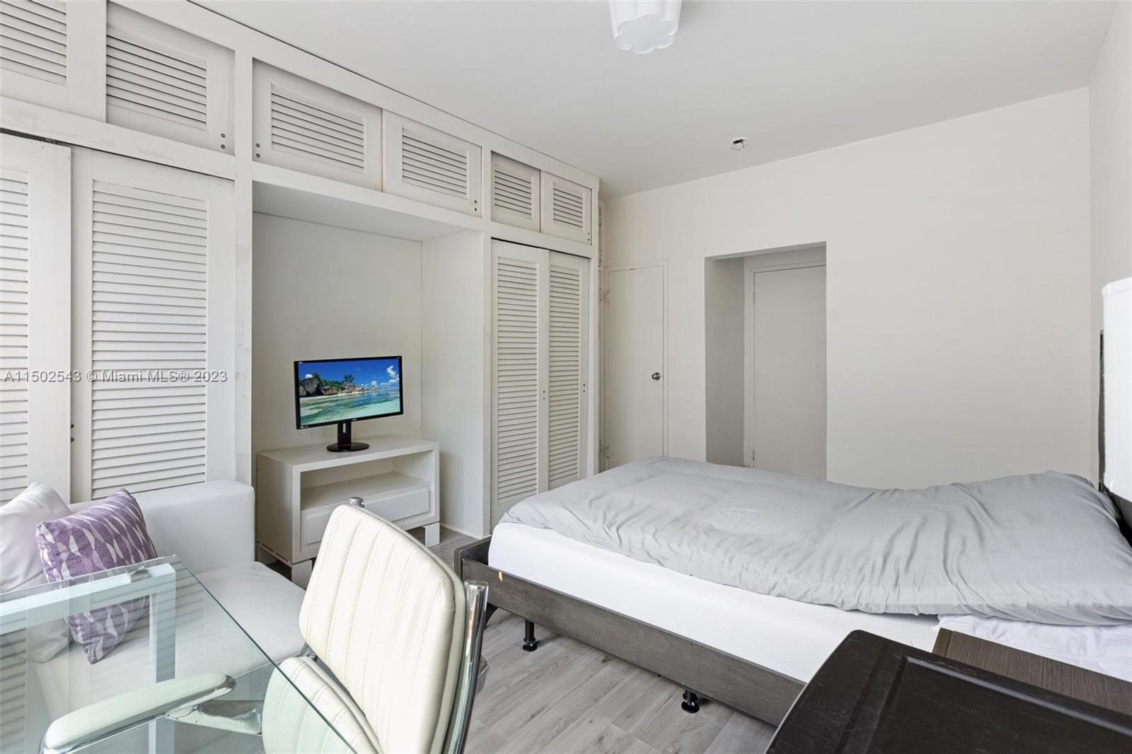 Listing Photo 11