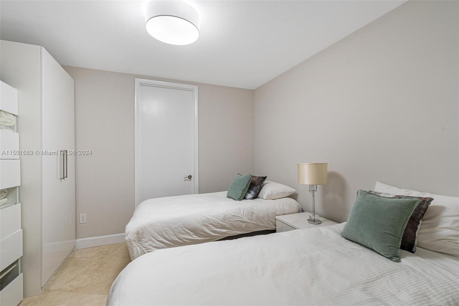 16001 Collins Ave #1703, Sunny Isles Beach FL 33160