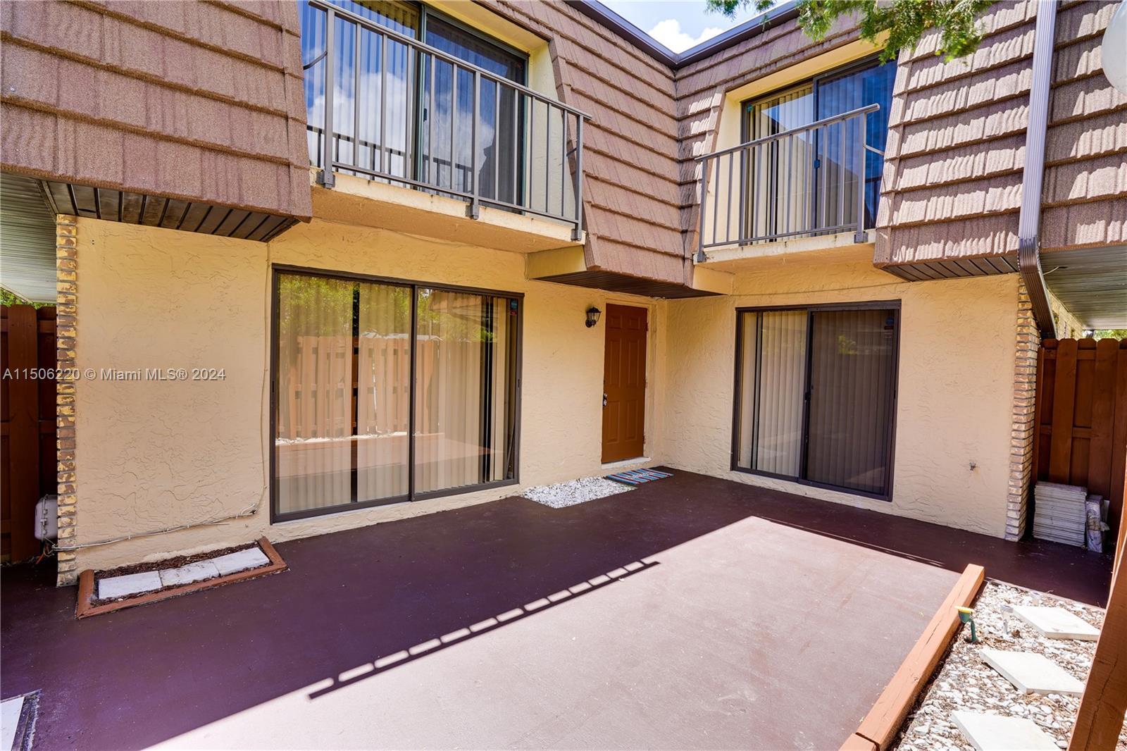 1458 N Lawnwood Cir #27C, Fort Pierce, Florida image 1