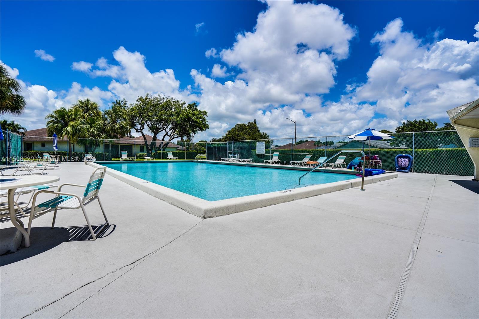 1458 N Lawnwood Cir #27C, Fort Pierce, Florida image 23