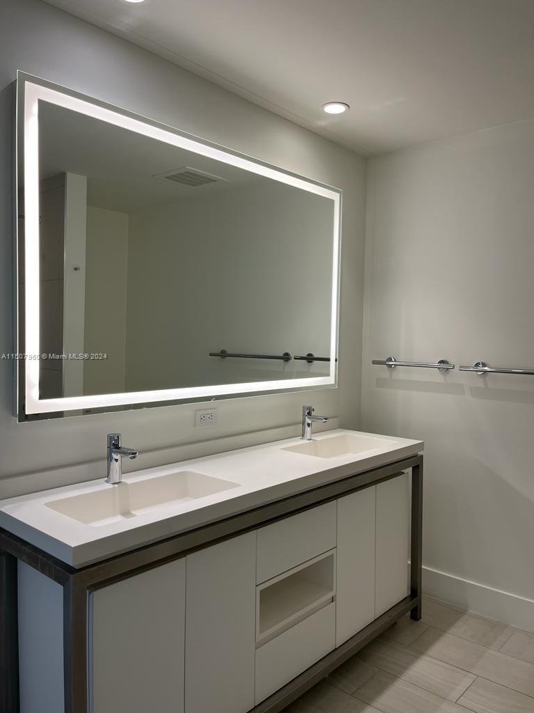 2000 Metropica Way #1602, Sunrise, Florida image 11