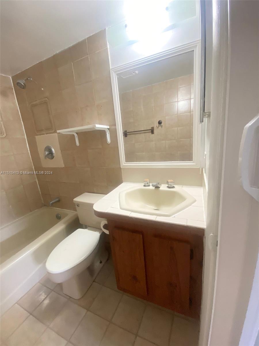 7351 W Sunrise Blvd #7351, Plantation, Florida image 28