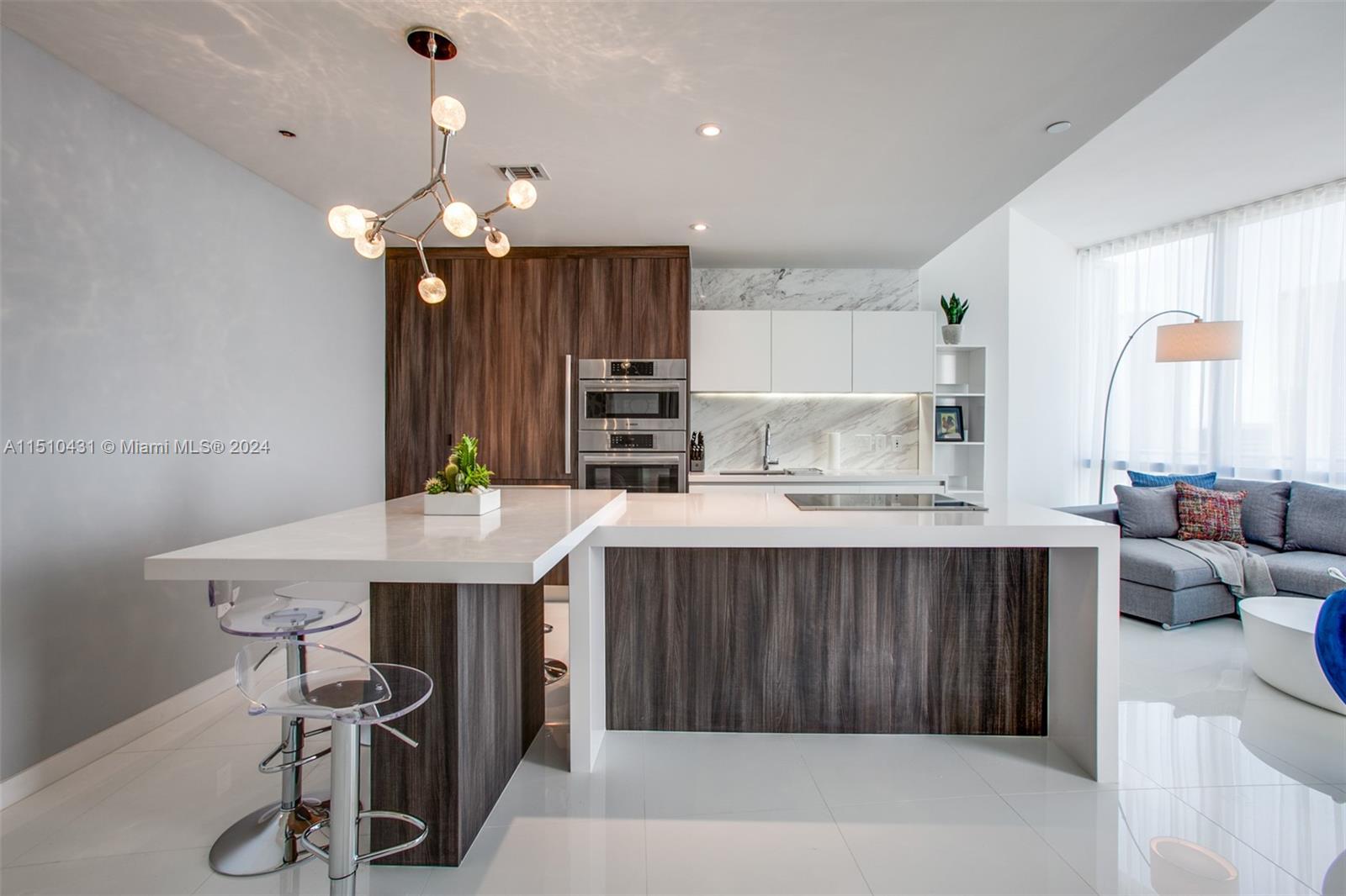 851 NE 1 #1810, Miami FL 33132