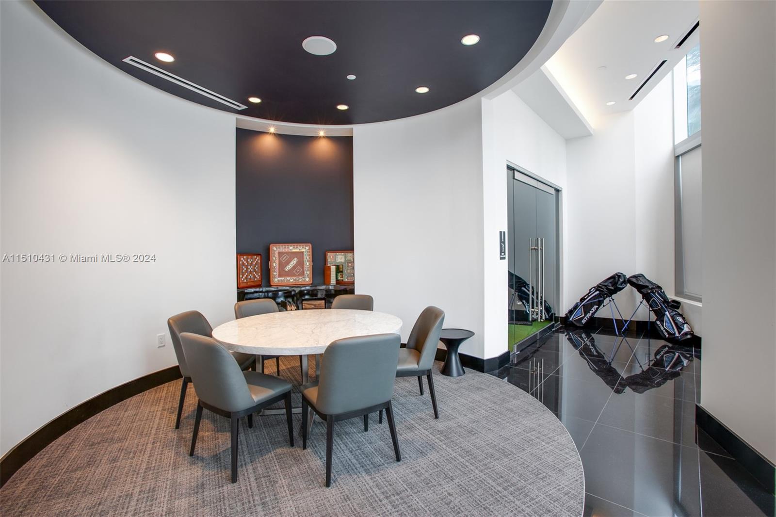 851 NE 1 #1810, Miami FL 33132