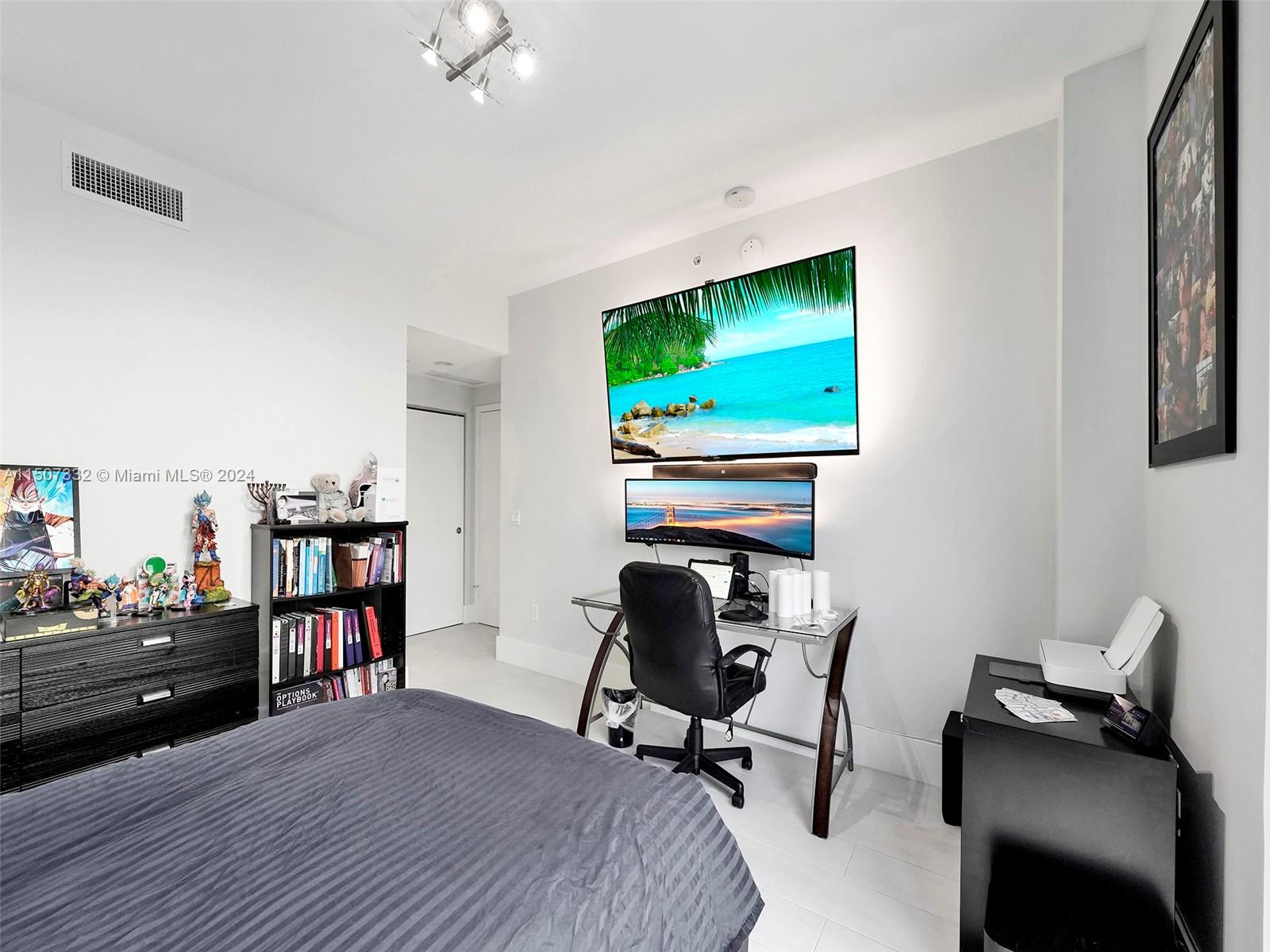 17111 Biscayne Blvd #702, North Miami Beach, Florida image 16