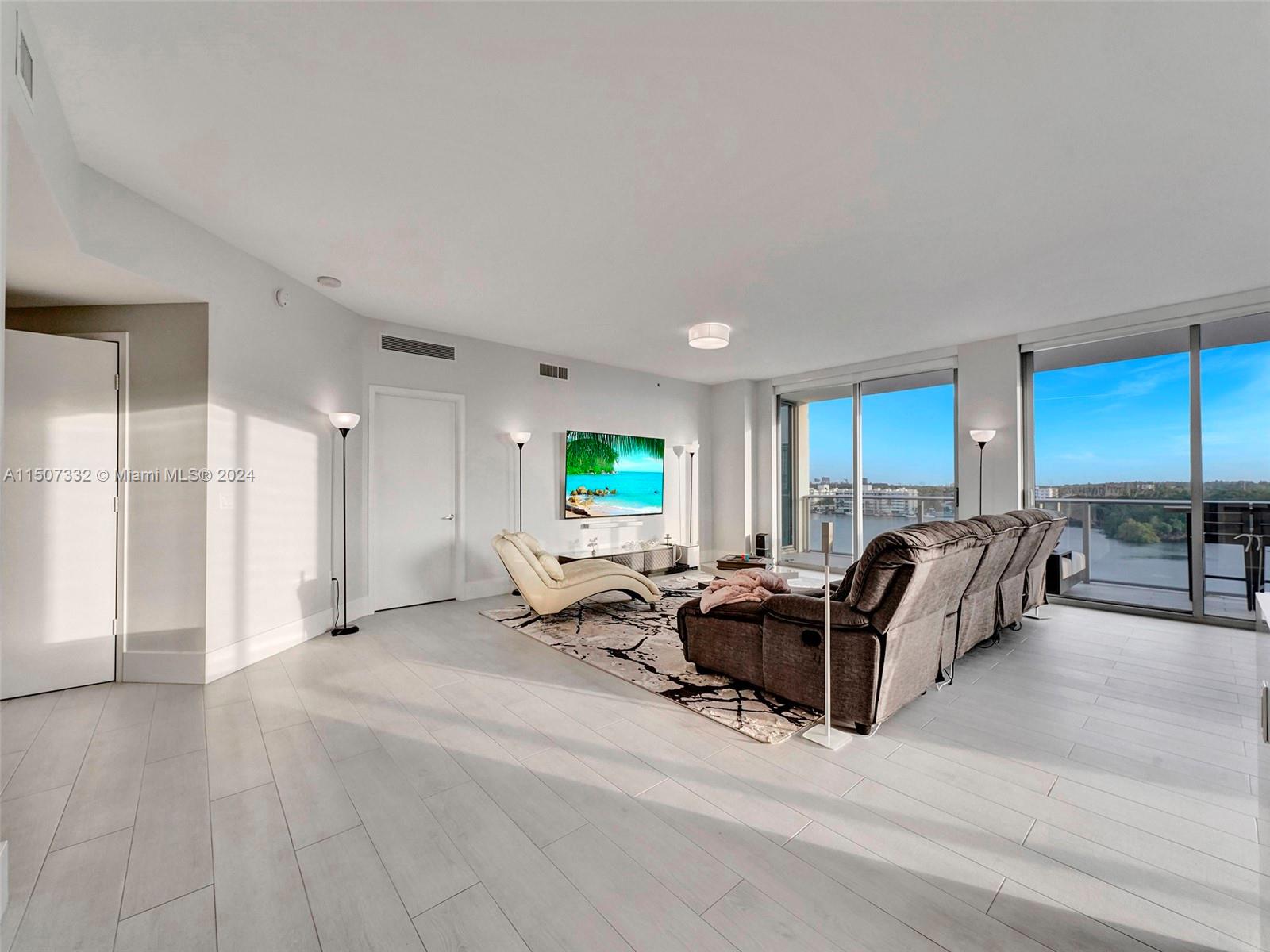 17111 Biscayne Blvd #702, North Miami Beach, Florida image 32