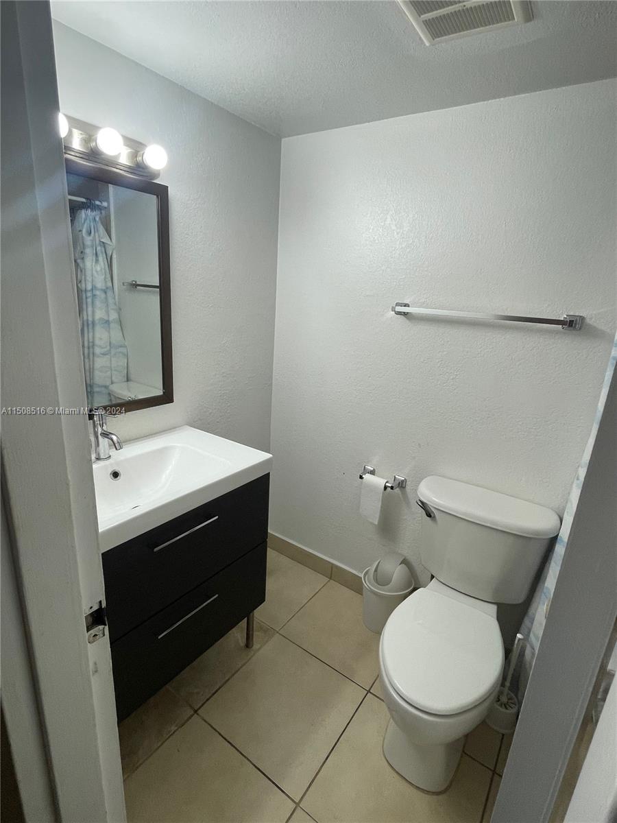 1805 Sans Souci Blvd #302, North Miami, Florida image 11