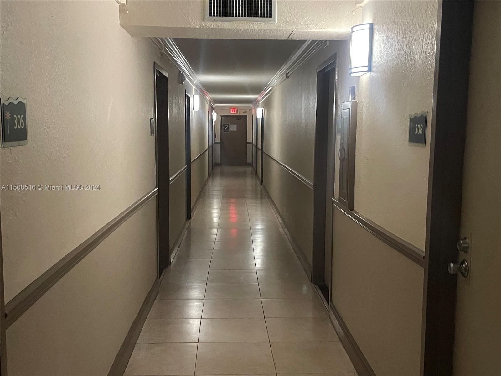 1805 Sans Souci Blvd #302, North Miami, Florida image 28