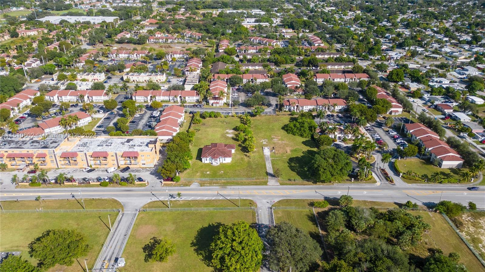 4945 SW 41st St, Pembroke Park, Florida image 3