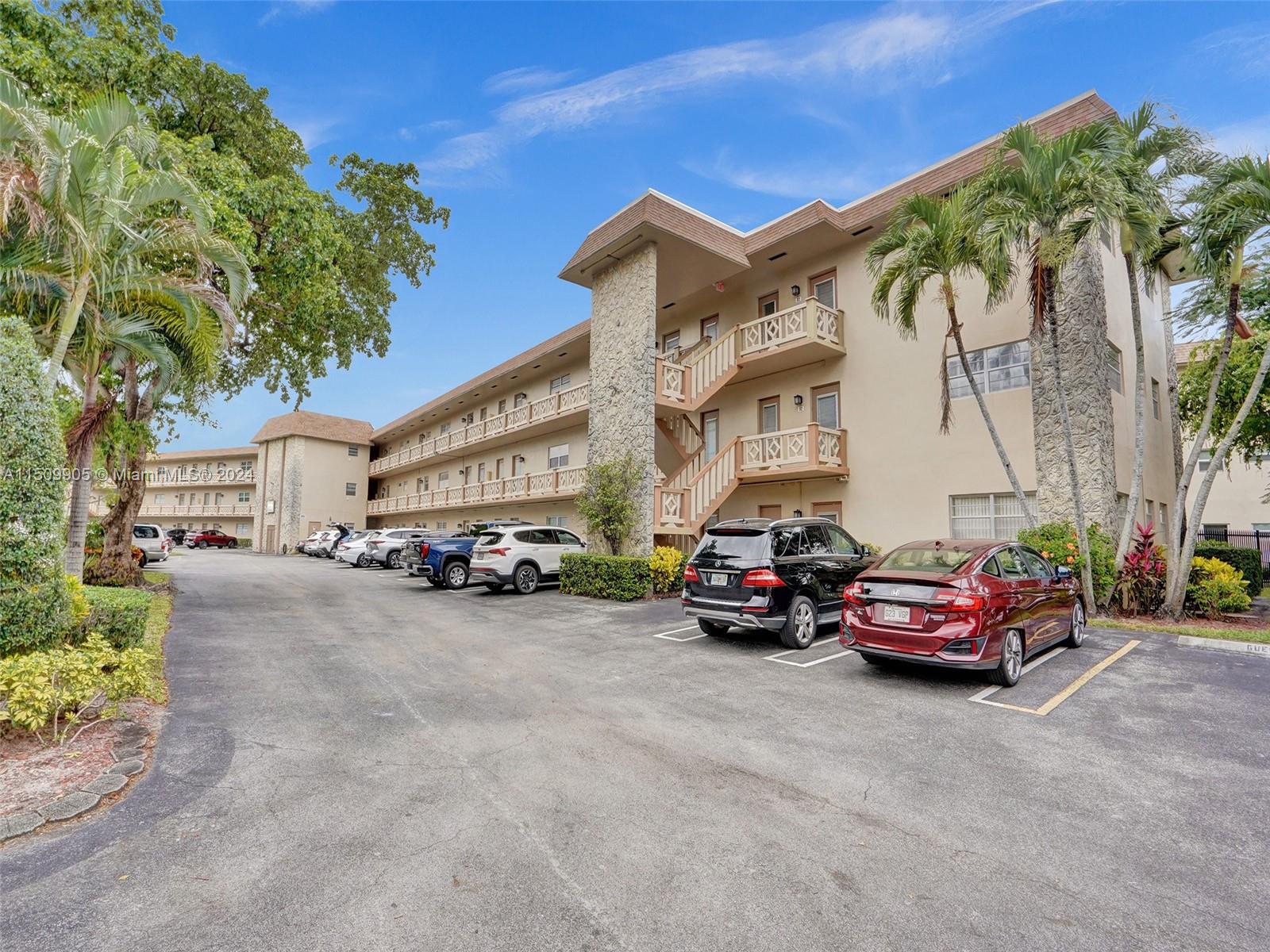 5003 NW 35th St #611, Lauderdale Lakes, Florida image 26