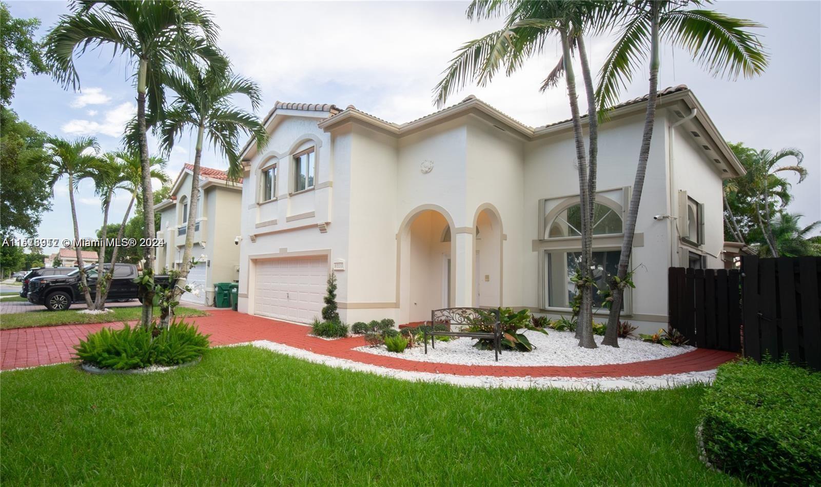 4700 NW 111th Ct, Doral, Florida image 2