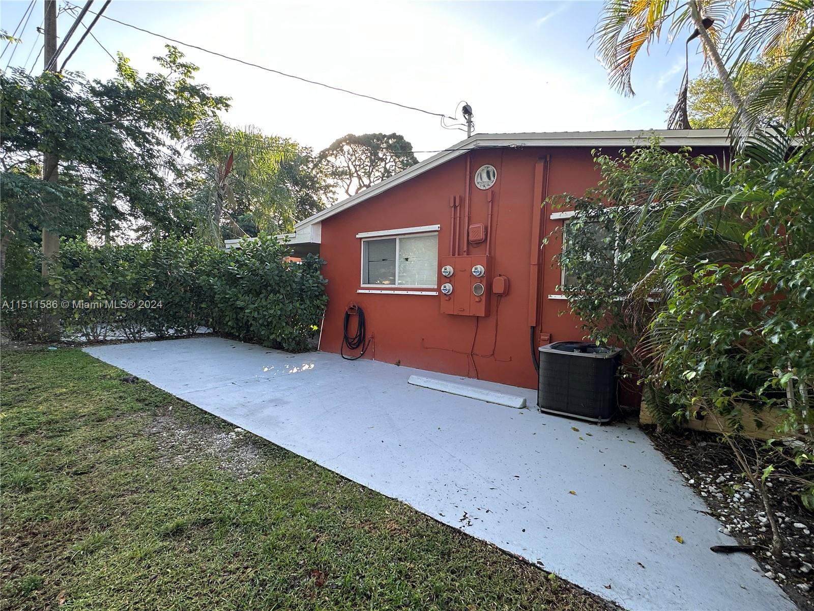 1044 NE 13th Ave, Fort Lauderdale, Florida image 6