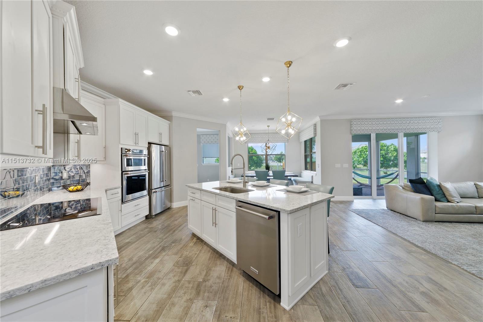 House for Sale in Hollywood, FL