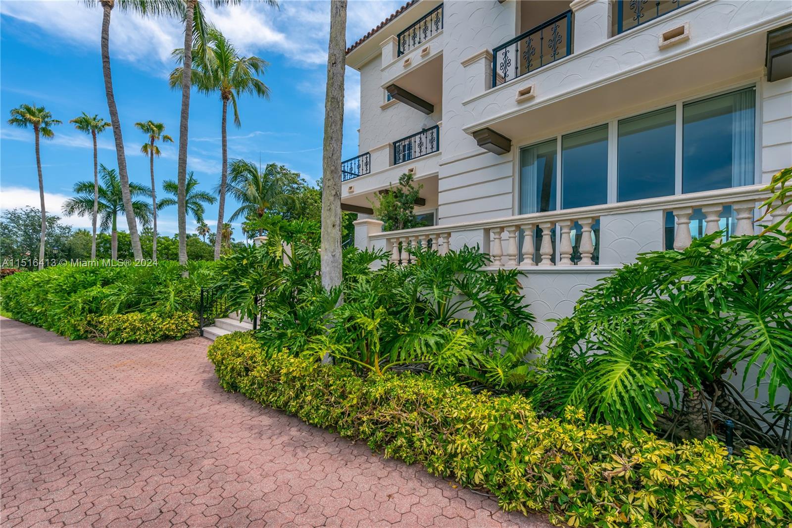 2514 Fisher Island Dr #6104, Miami Beach FL 33109