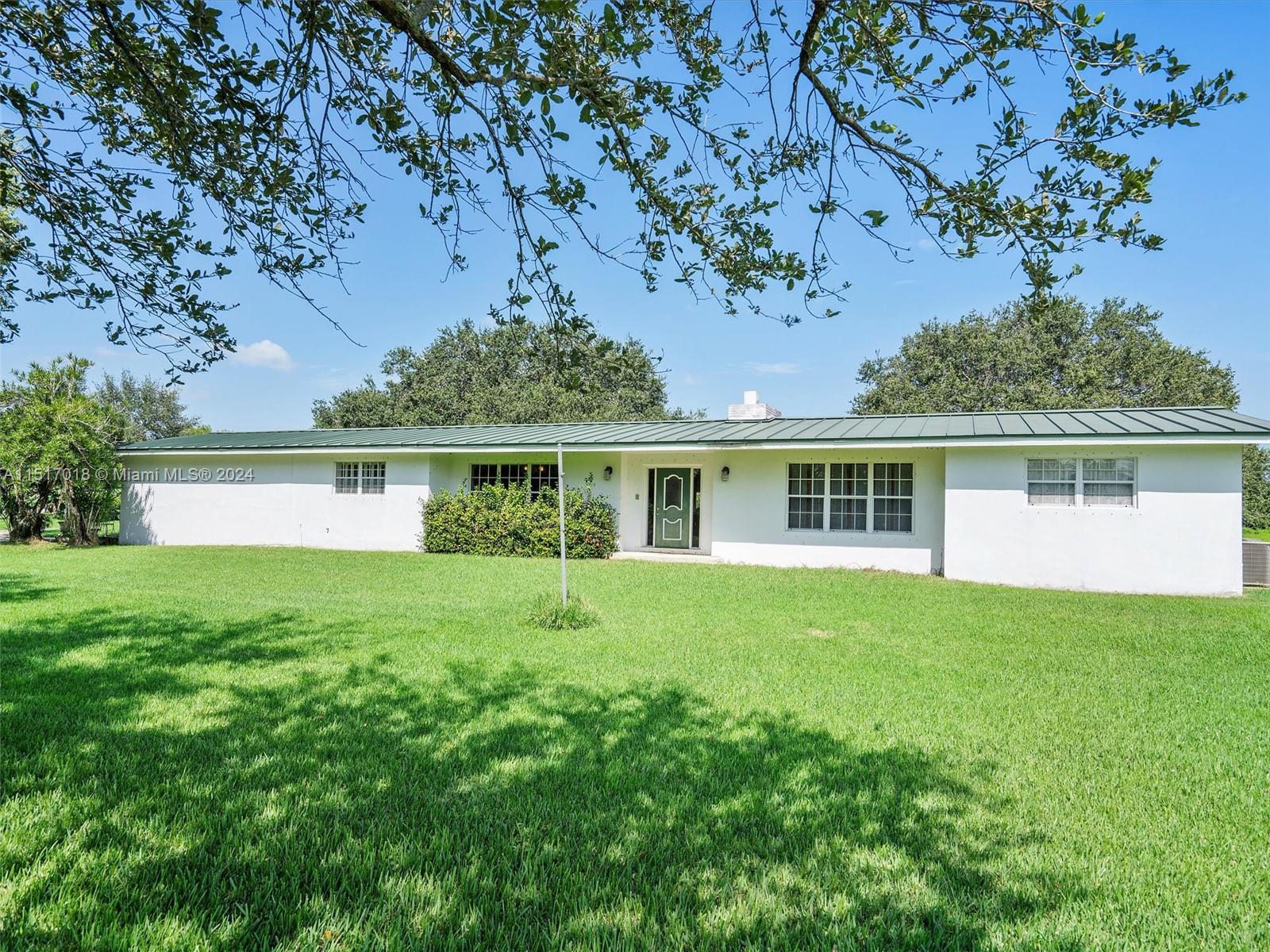 5901 SW 160th Ave, Southwest Ranches, Florida image 2