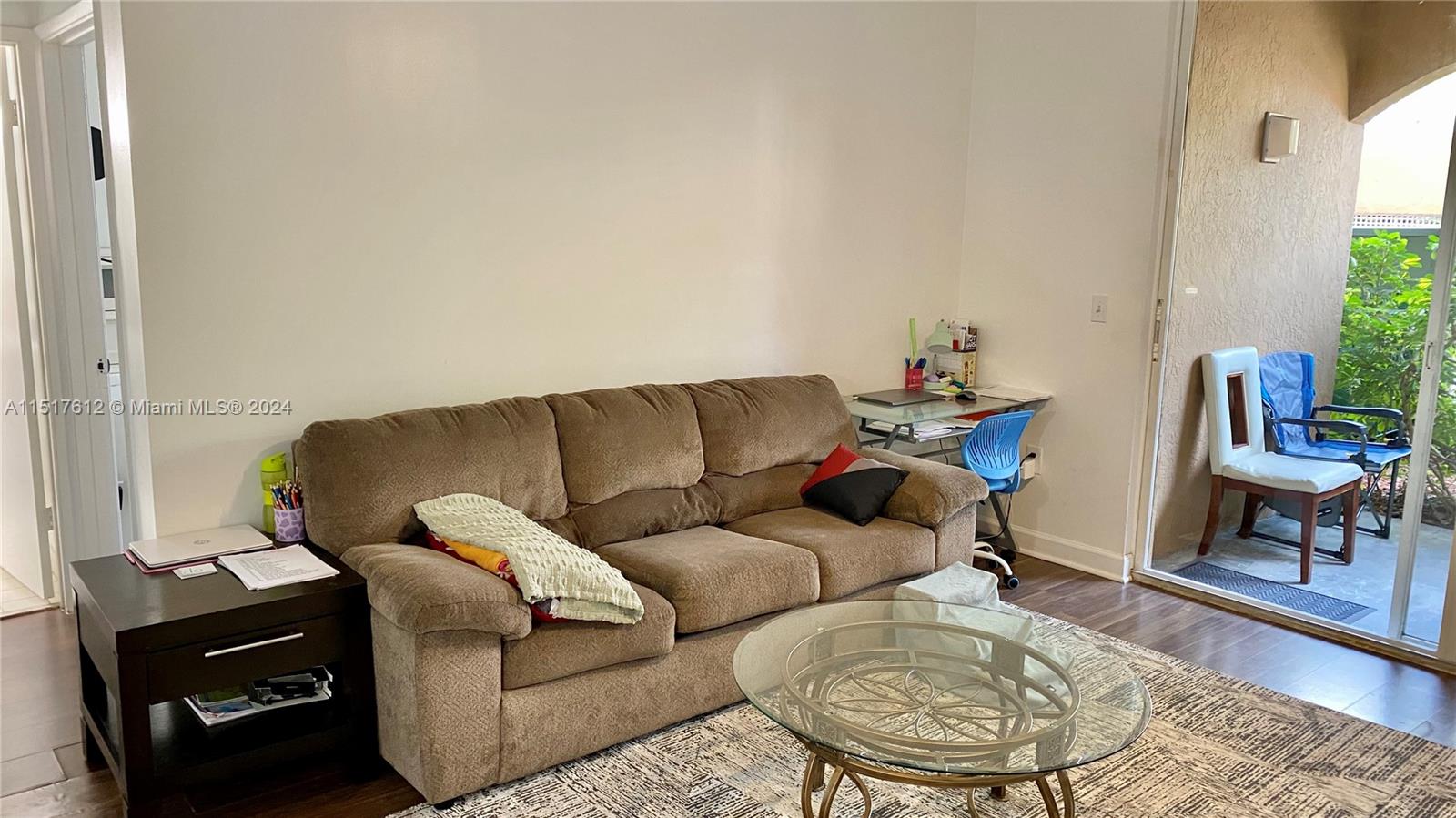Listing Photo 12