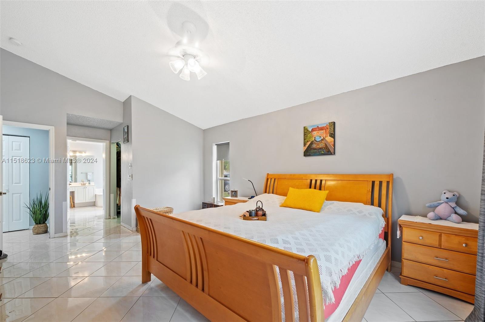 Listing Photo 16