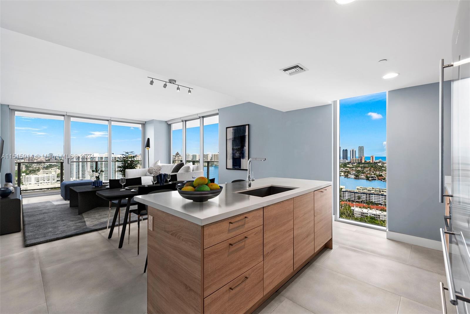 16385 Biscayne Blvd #2807, North Miami Beach, Florida image 3