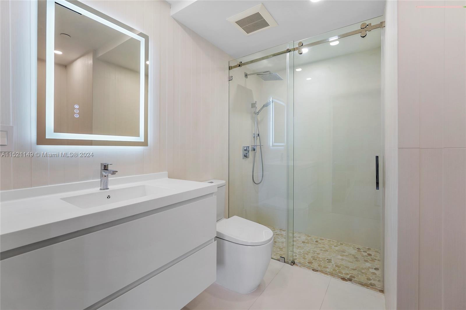 Apartamento à Venda em Miami, FL