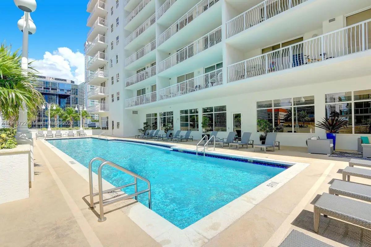 1200 Brickell Bay Dr #1404, Miami, Florida image 17