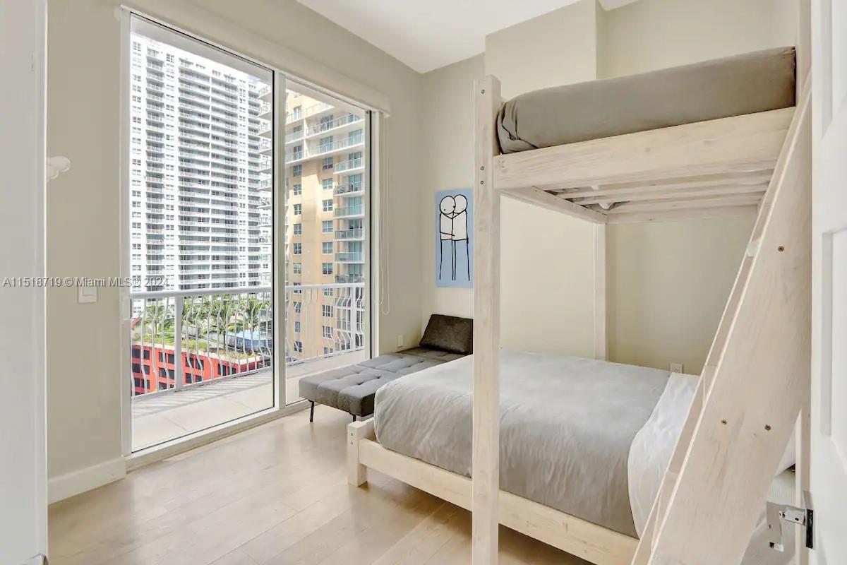 1200 Brickell Bay Dr #1402, Miami, Florida image 21