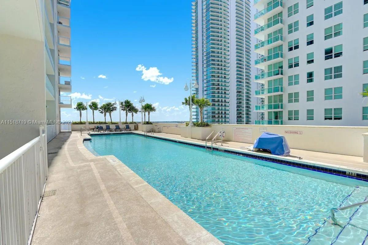 1200 Brickell Bay Dr #1402, Miami, Florida image 29