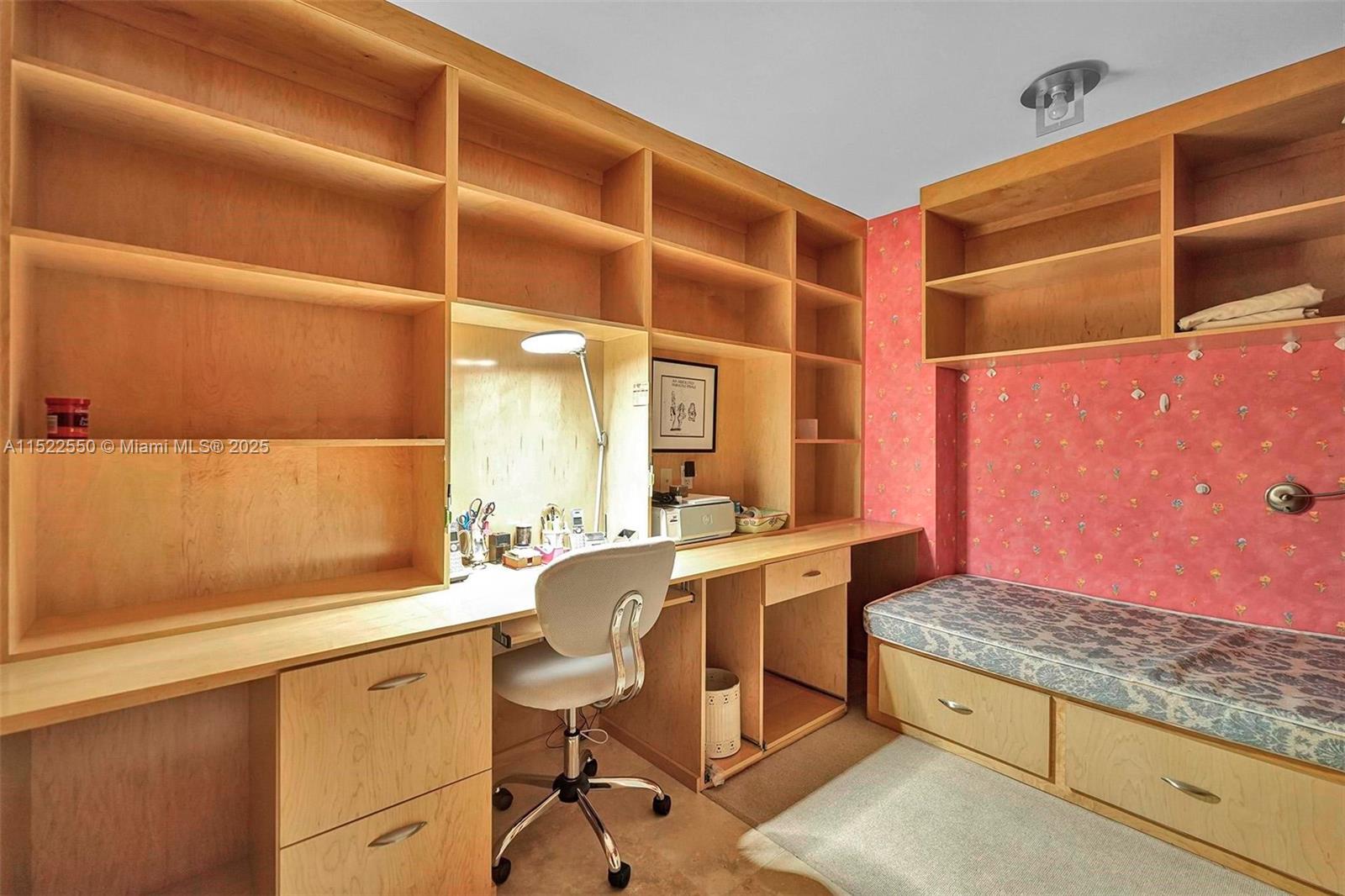 Listing Photo 19