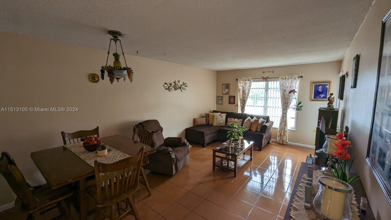 110 Royal Palm Rd #305, Hialeah Gardens, Florida image 3