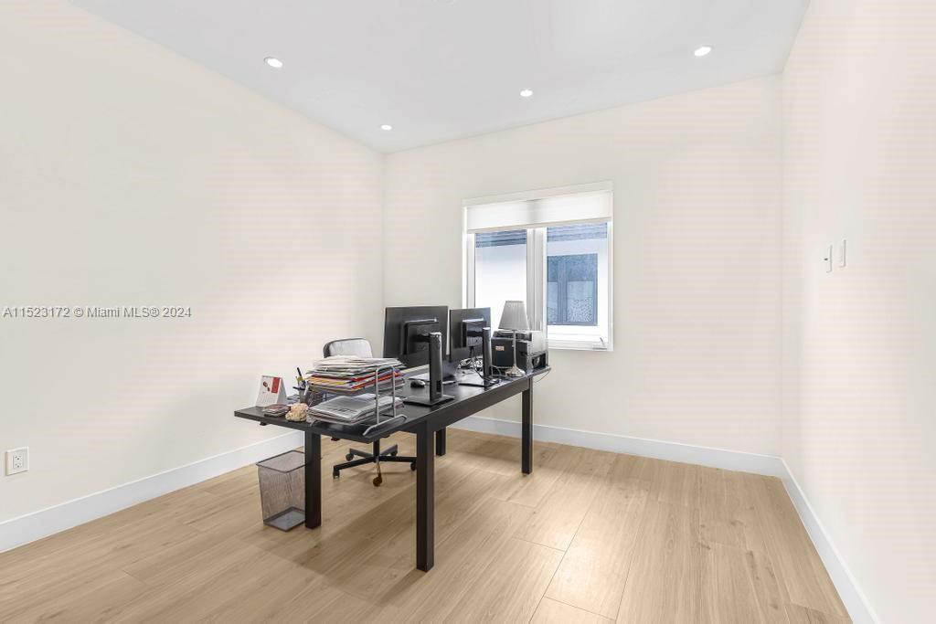 Listing Photo 23