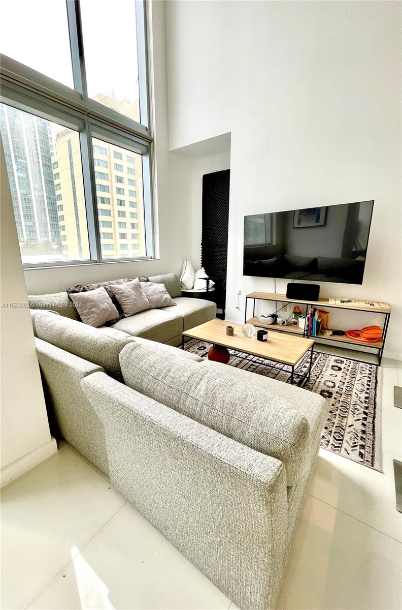 1060 Brickell Ave #1005, Miami, Florida image 23