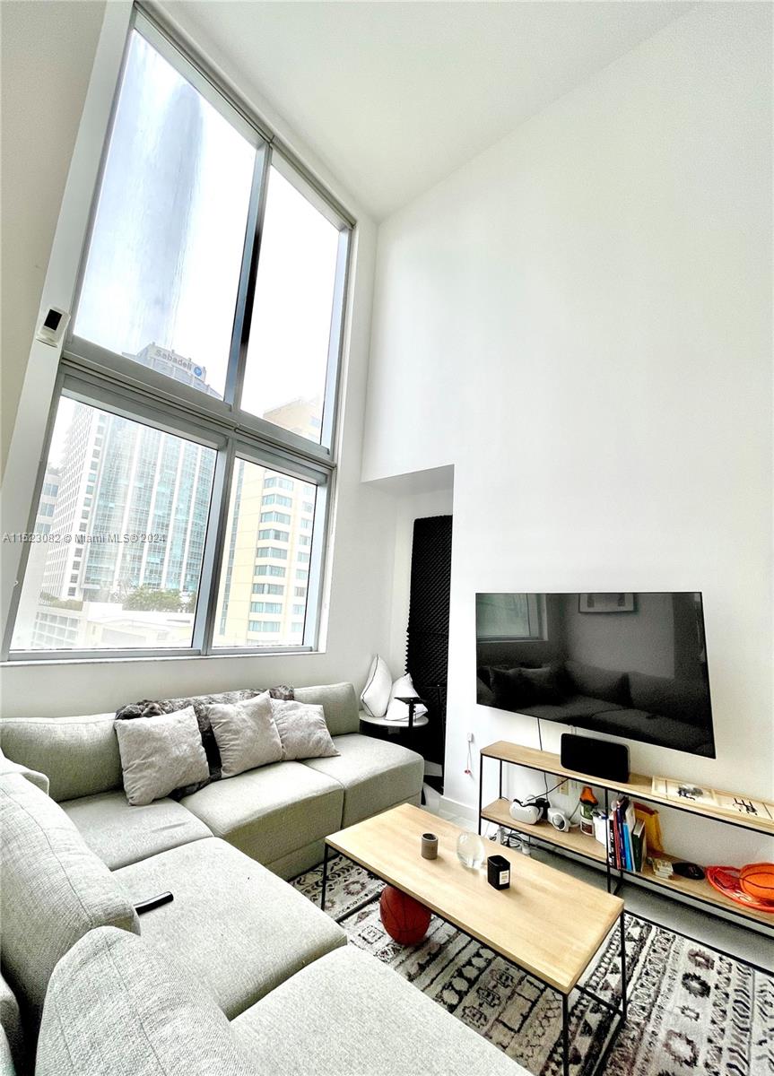 1060 Brickell Ave #1005, Miami, Florida image 25