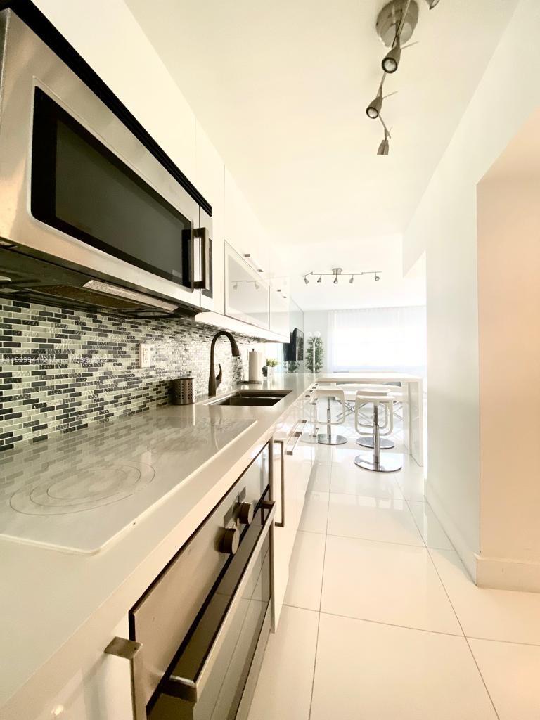 100 Lincoln Rd #906, Miami Beach, Florida image 6