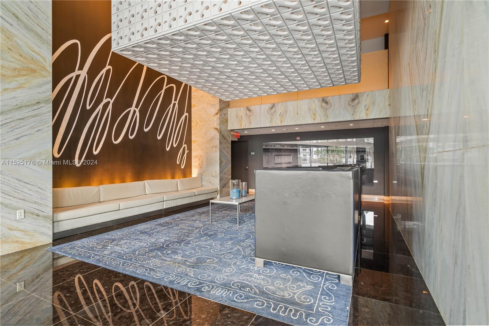 325 S Biscayne Blvd #2019, Miami FL 33131