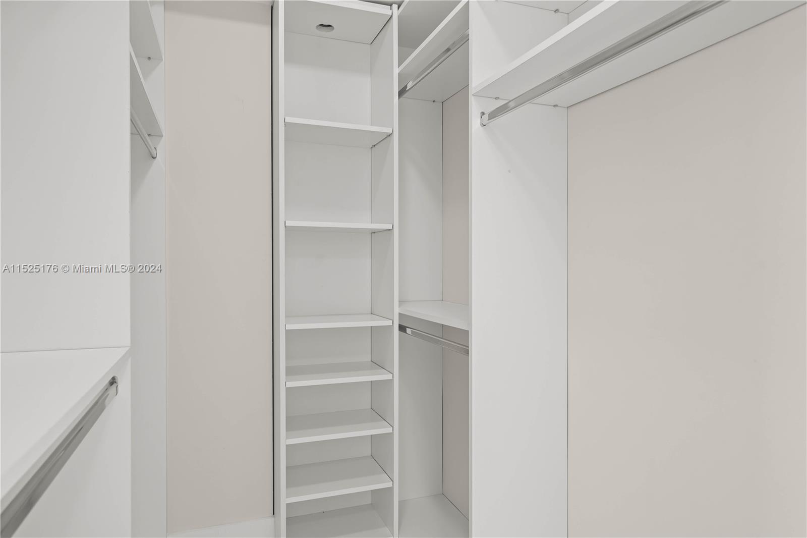 325 S Biscayne Blvd #2019, Miami FL 33131