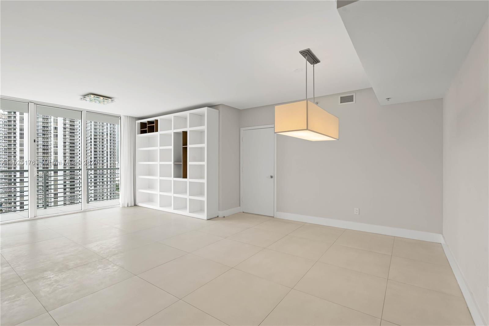 325 S Biscayne Blvd #2019, Miami FL 33131