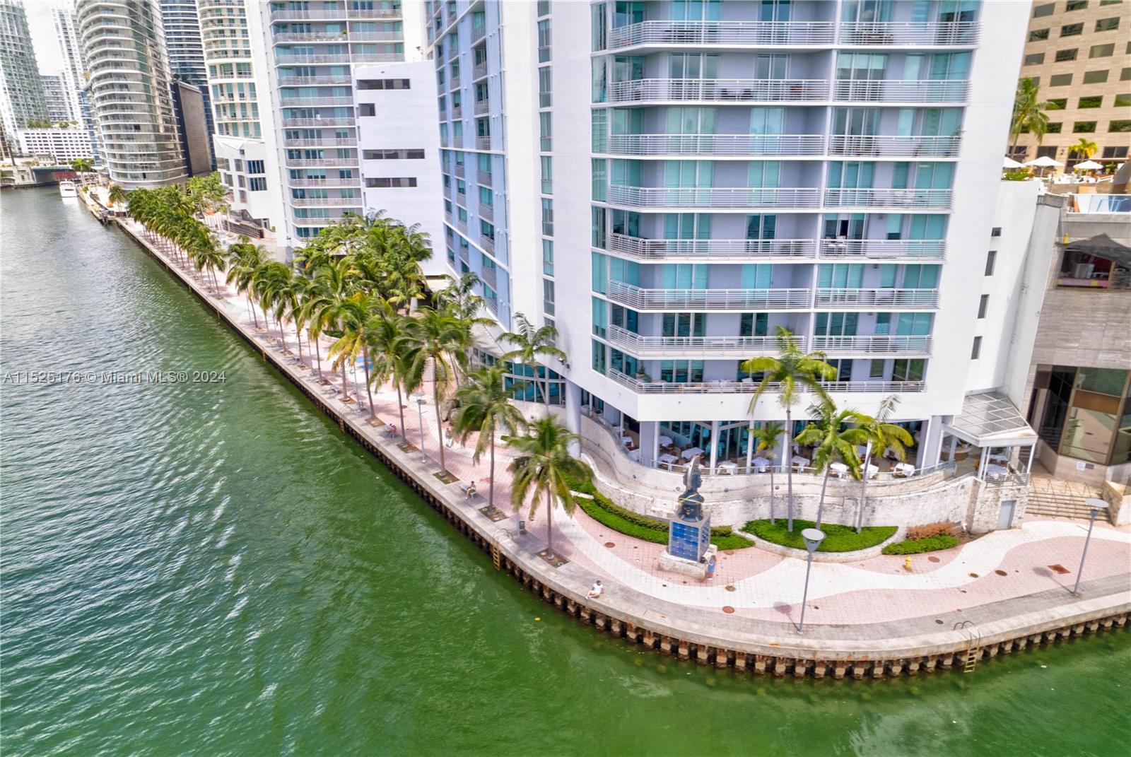 325 S Biscayne Blvd #2019, Miami FL 33131