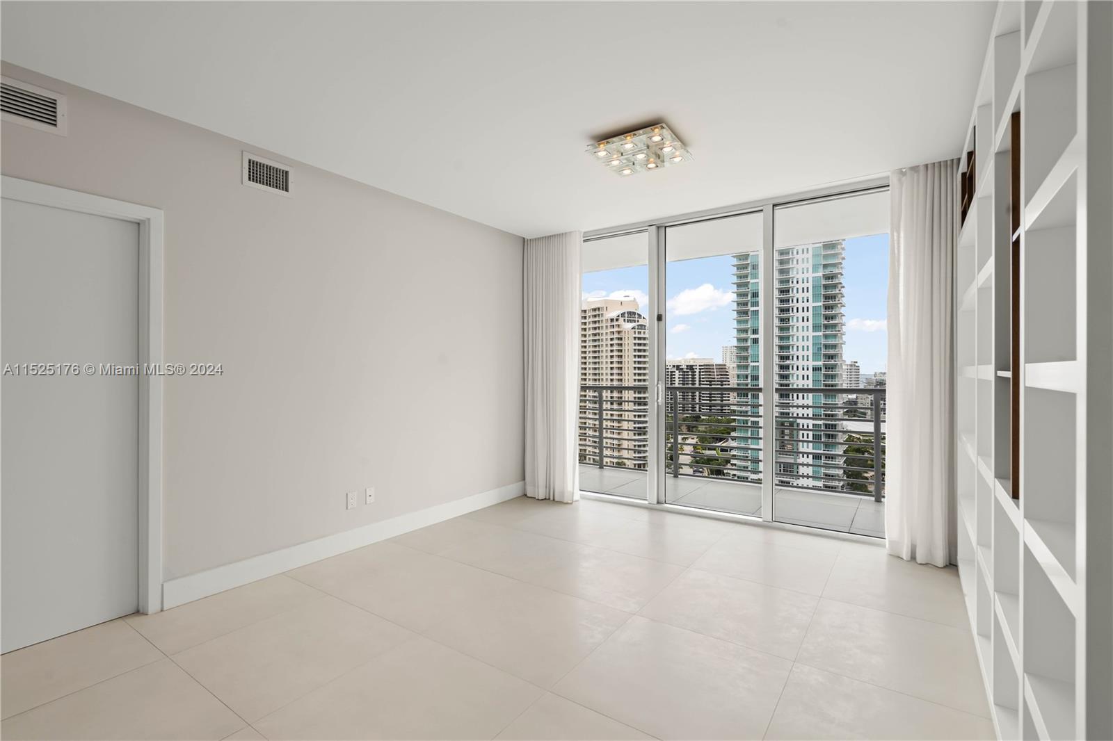 325 S Biscayne Blvd #2019, Miami FL 33131