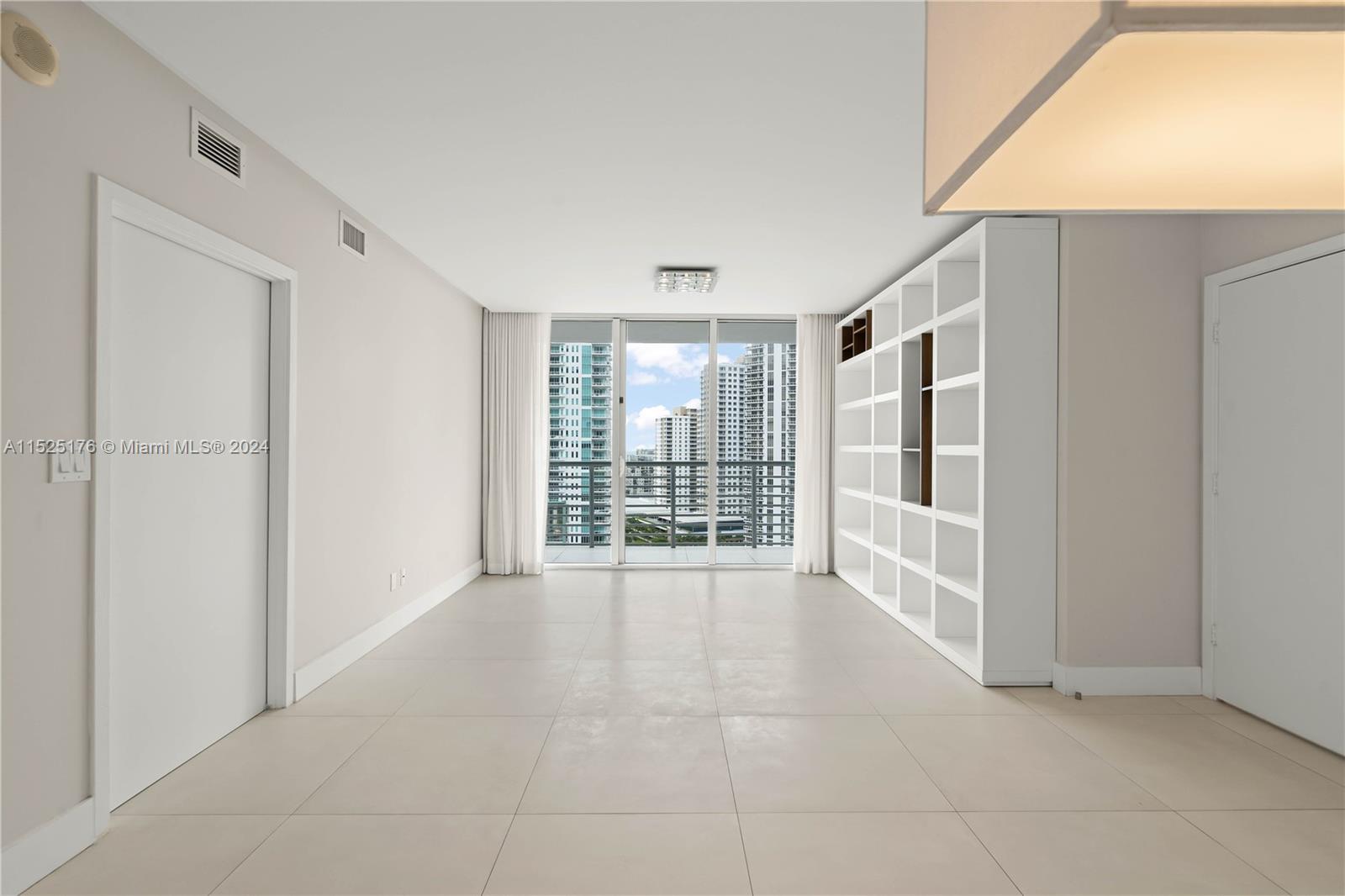 325 S Biscayne Blvd #2019, Miami FL 33131