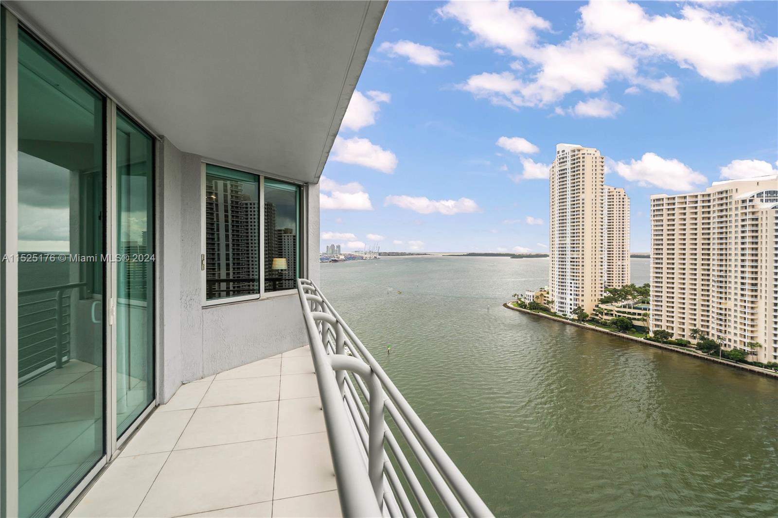 325 S Biscayne Blvd #2019, Miami FL 33131