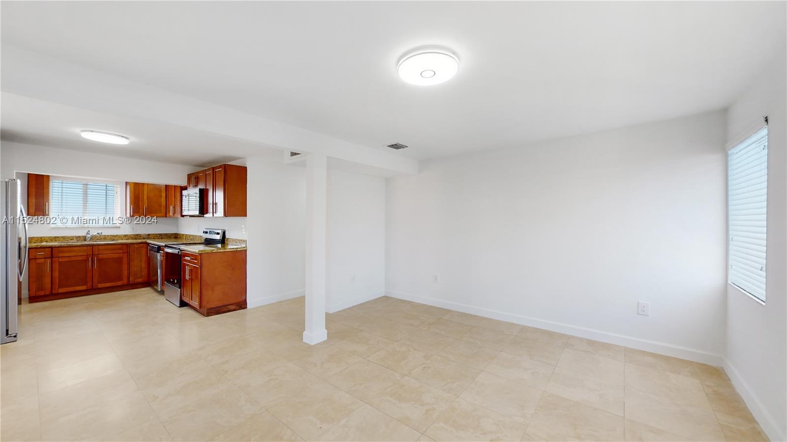 2915 SW 24 Te, Miami, Florida image 32