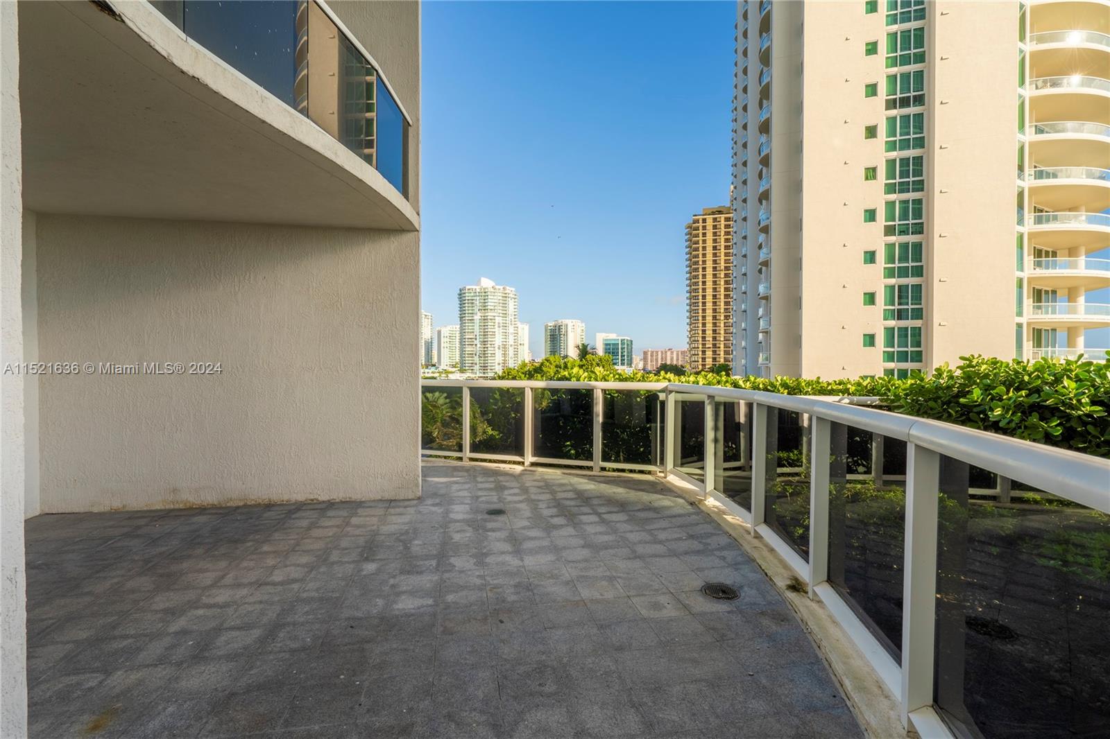 16001 Collins Ave #404, Sunny Isles Beach FL 33160
