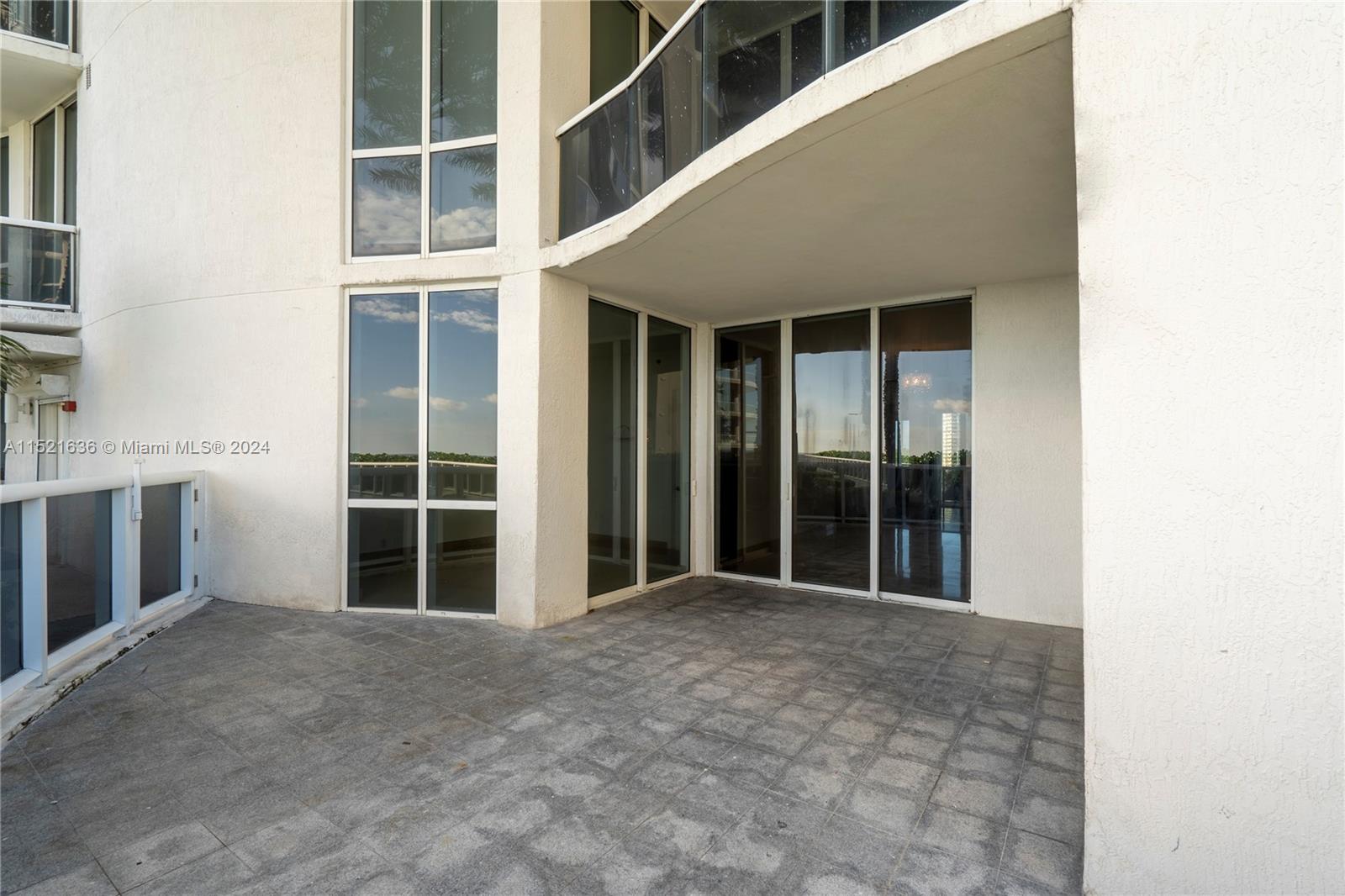 16001 Collins Ave #404, Sunny Isles Beach FL 33160